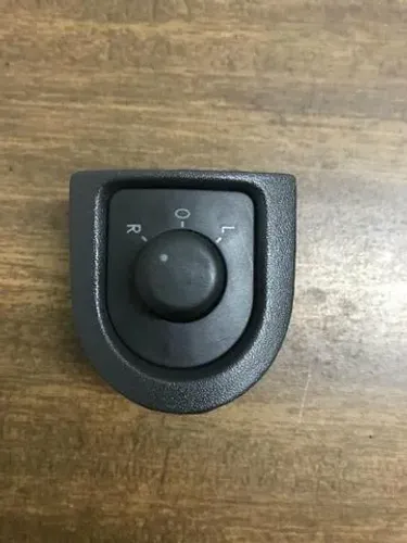 Botão Interruptor Retrovisor Elétrica Gol, Voyage e Saveiro G5, G6, G7, e G8 2010 a 2025