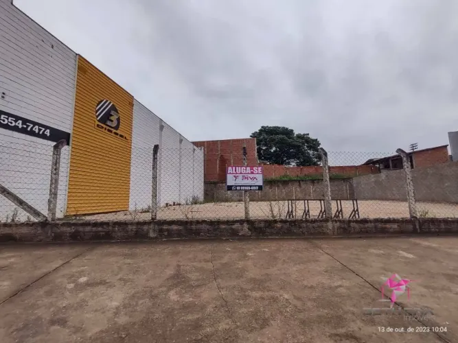 Terreno para alugar, 541 m² por R$ 2.500,00/mês - Vila São João - Leme/SP