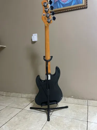 Contrabaixo tagima tw73 novo, acompanha pedestal