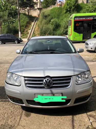 Volkswagen Bora 2.0/ 2.0 Flex 8V Aut. 2010