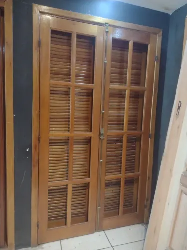 Porta balcão abrir abrir 215x140
