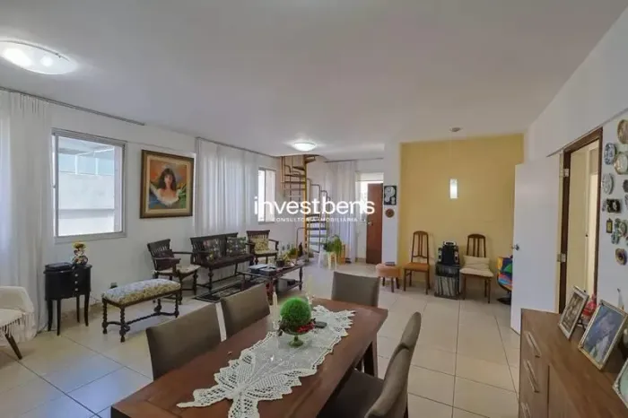 Cobertura duplex com aproximadamente 260 m² à venda 3 quartos, sendo 1 suíte e 2 vagas C