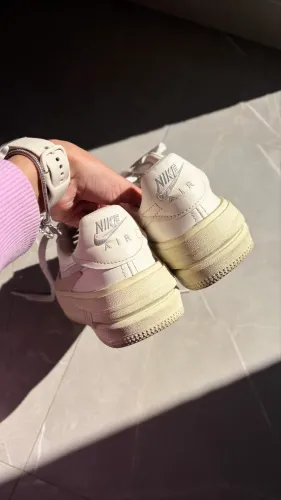 Nike Air Force 1 PLT.AF.ORM Bege/Rosa - Original