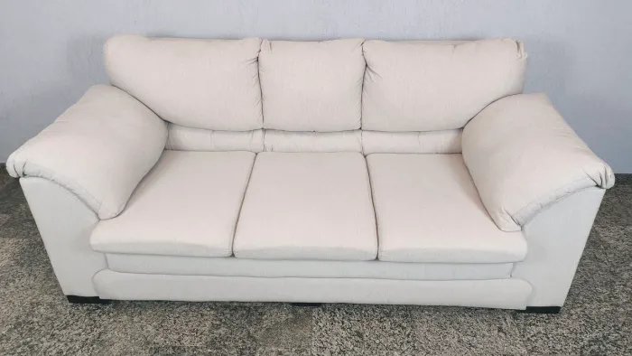 **Sofá 3 Lugares em Linho - 2,06m - Excelente Estado**<br>