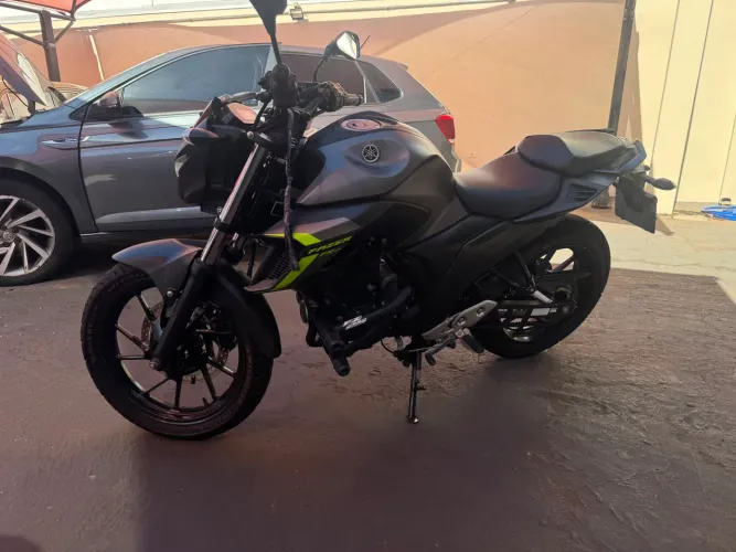 Fazer 250 em excelente estado feito revisão completa recentemente