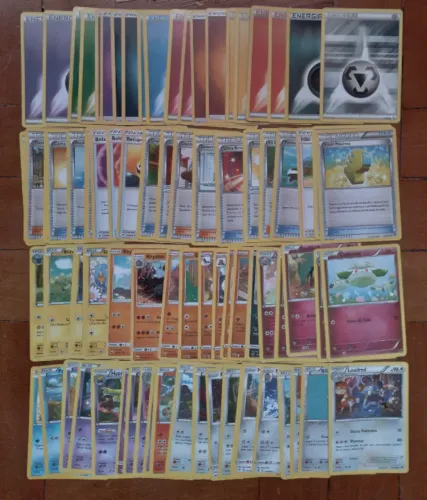 80 cartas Pokémon originais