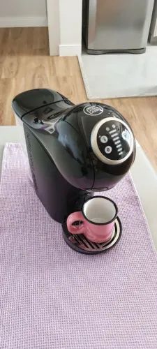 Cafeteira Dolce Gusto nunca usada, novinha!
