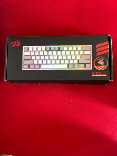 Vendo teclado mecânico redragon, mais um kit de tecla profissional !