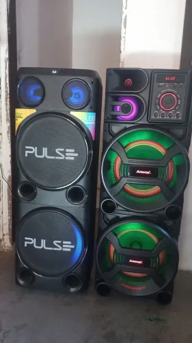 Caixa amvox, muito bem conservada, 1500 watts e woofers de 12