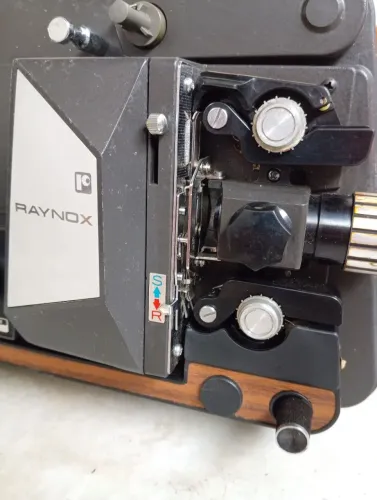 Projetor Rainox 707 - 8mm - Japão 1970