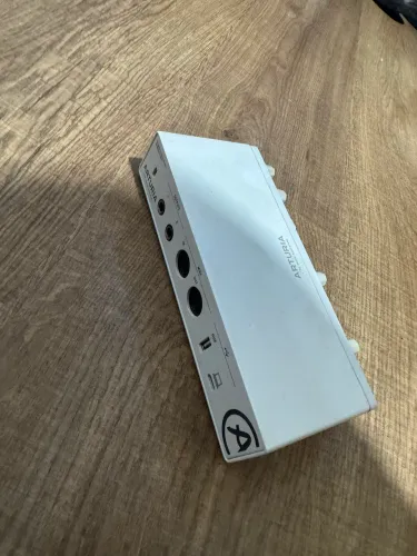 ARTURIA MINIFUSE 2 - interface de áudio profissional