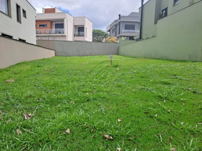 Terreno à venda, com 300m² - Loteamento Residencial e Comercial Villa D'Áquila