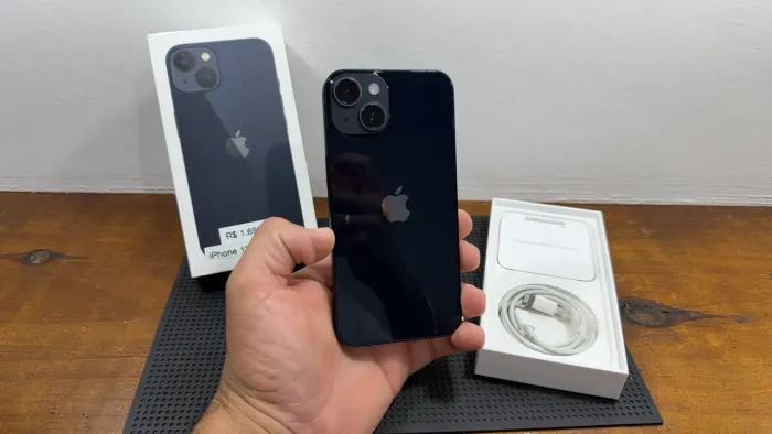 IPhone 13 128GB preto - semi novo