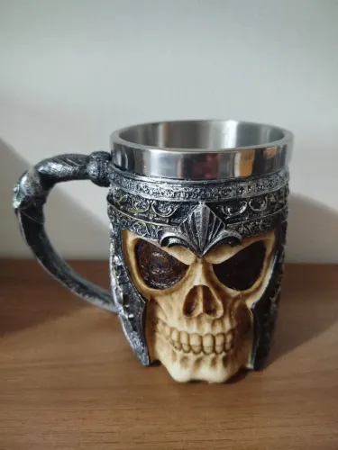 Caneca Caveira 450 ml