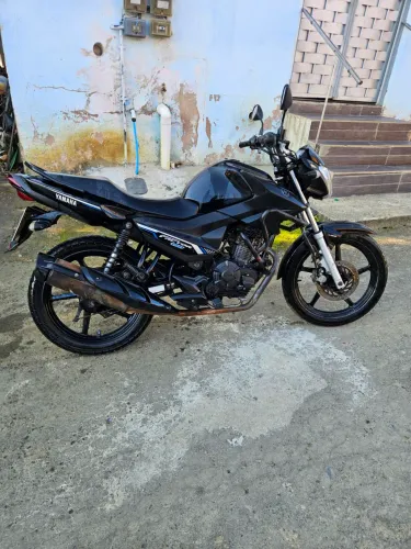 Moto yamaha factor