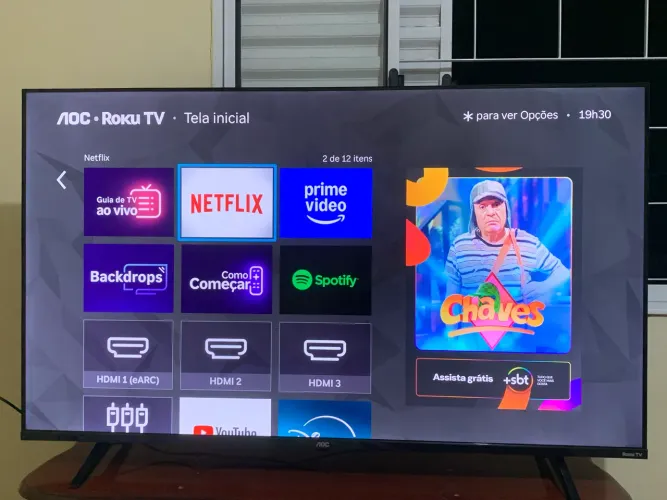 Smart TV AOC Roku 50" 4K UHD (Modelo 50U7045) - Na Caixa, Perfeito Estado
