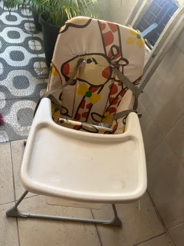 Cadeirinha de alimentação