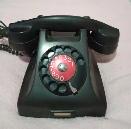 Telefone antigo 