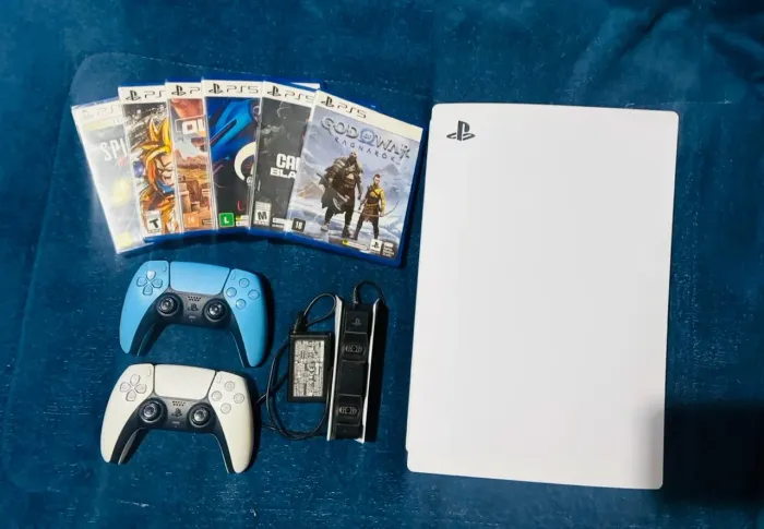 PS5 MÍDIA FÍSICA - 2 CONTROLES E 6 JOGOS