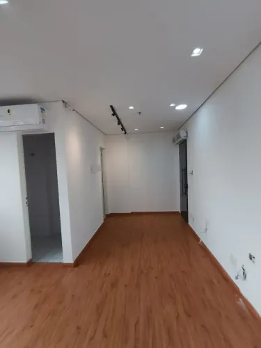 Sala/Conjunto para venda tem 31 metros quadrados em Centro - Barueri - São Paulo