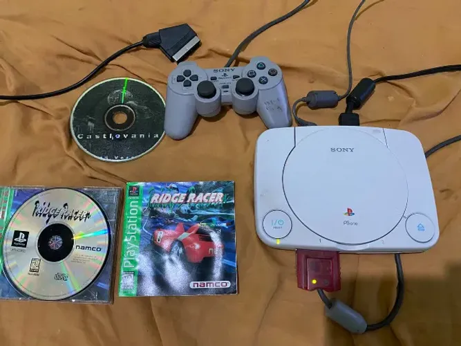 Playstation 1 psone ps1 funcionando com 1 controle , scart memory card e jogos