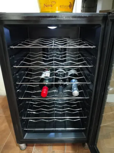 Adega de Vinho em perfeito estado 