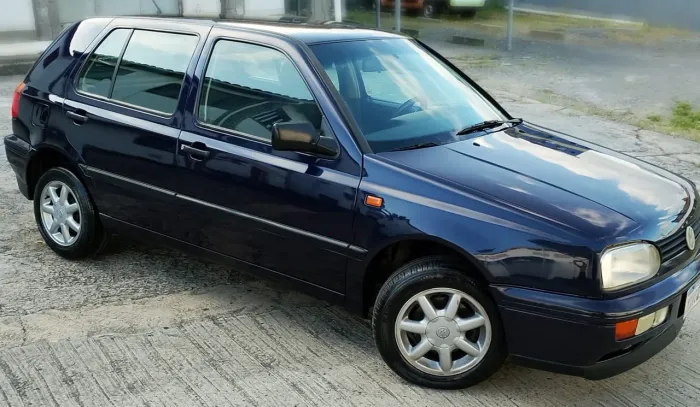 Volkswagen Golf GL 1.8/ 2.0i 4P 1995