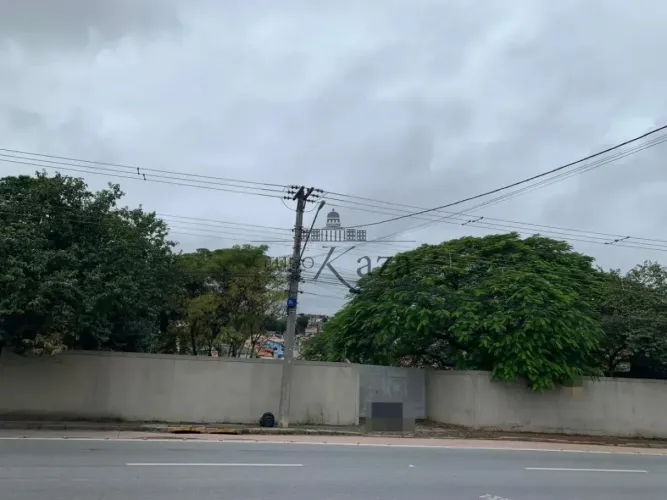 Oportunidade - Casa Residencial / Comercial - Rodovia Nilo Máximo - Vila Zezé - Jacareí -