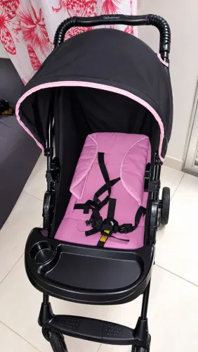 Carrinho e cadeira de balanço bebê