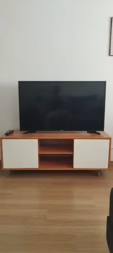 Rack novinho com rodinhas e pés originais