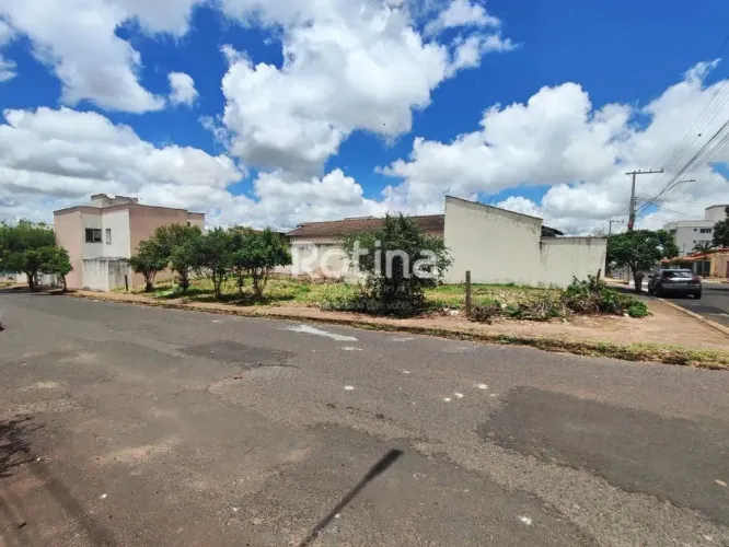 Terreno de Esquina Bairro Pampulha