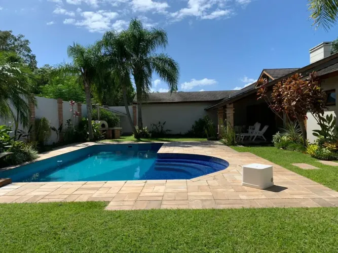 Sobrado altíssimo padrão no laranjal, verdadeiro refugio, com um paisagismo espetacular