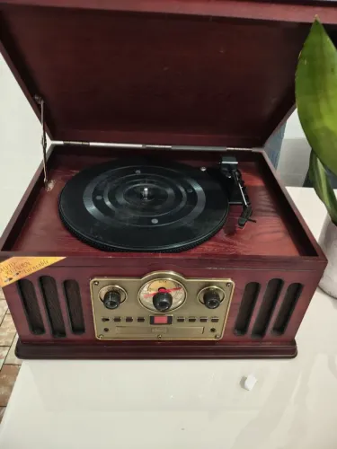 Toca vinil e Rádio vintage
