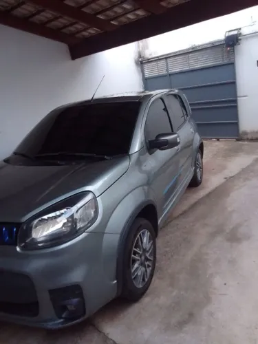 Fiat Uno Sporting 1.4 EVO Fire Flex 8V 4P 2016