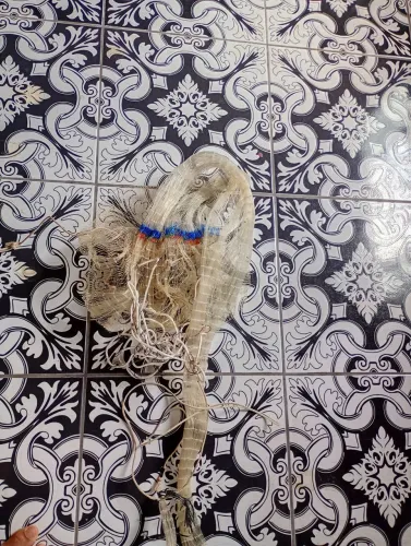 Vende-se uma tarrafa