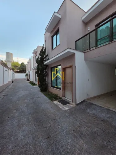 Excelente casa em condominio para venda - Bairro Trevo