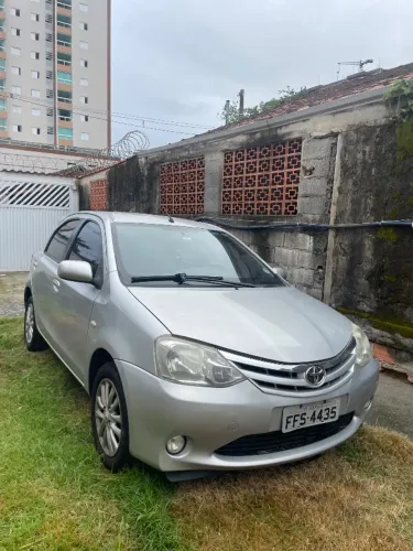 Toyota Etios XLS 1.5 Flex 16V 5P Mec. 2013