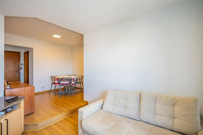 Apartamento com 2 dormitórios para alugar, 63 m² por R$ 3.800 + taxas/mês - Cristo Rei - C