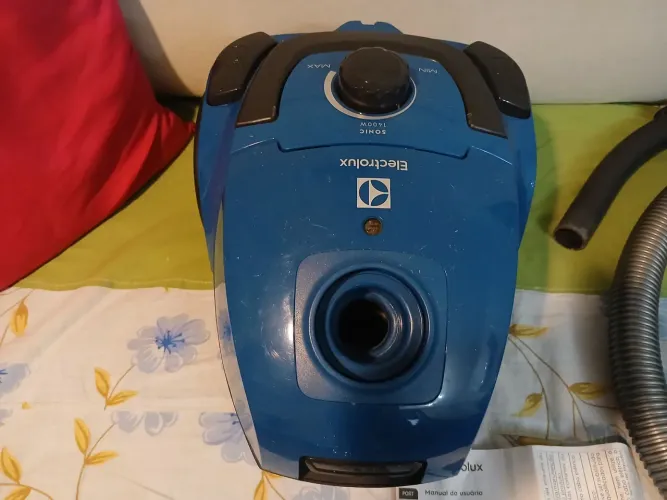 Excelente aspirador de pó Electrolux em perfeito estado. 