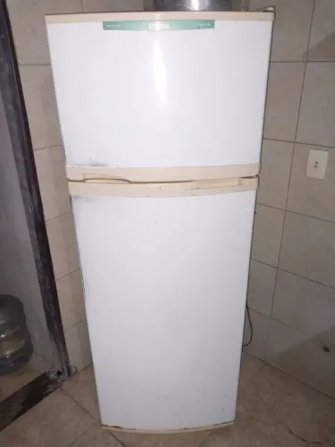Geladeira Consul frost free