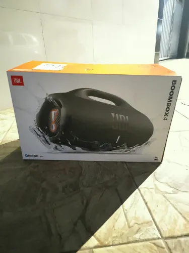 JBL Boombox 4