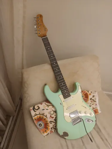 Guitarra Tagima 580 verde surf green