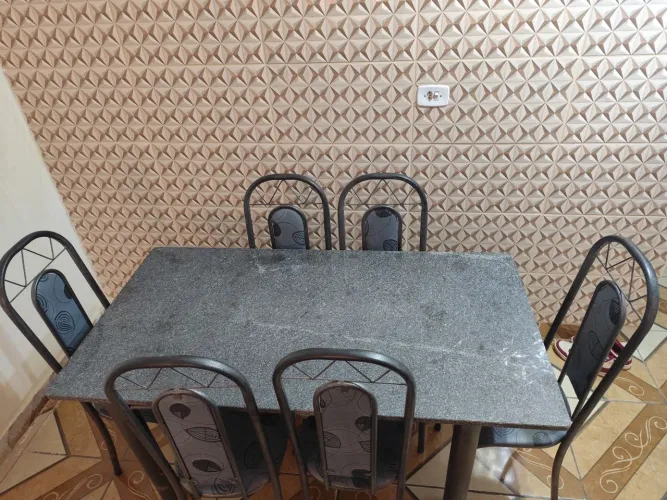 Mesa de mármore 6 cadeiras