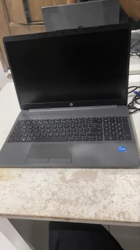Notebook semi novo