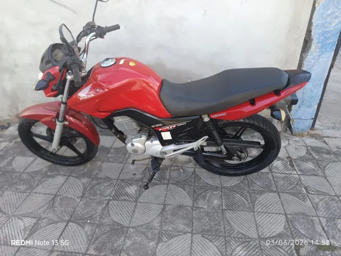 Vende se uma moto