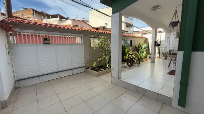 CASA AMPLA E CONFORTÁVEL EM PRAIA DAS GAIVOTAS  250m² | 4 QUARTOS | VILA VELHA
