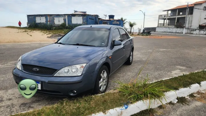 Ford Mondeo Ghia 2.0 16V 143cv 4P MEC 2002