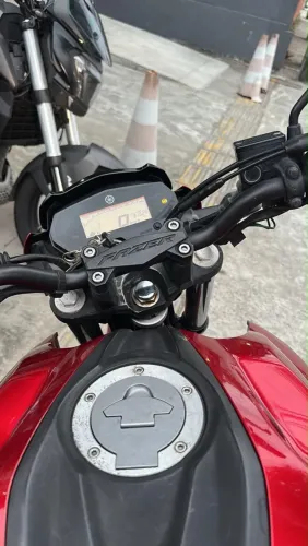 Venda moto fazer 250cc