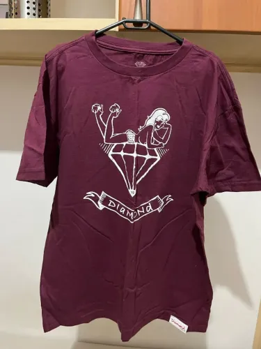 Camiseta Diamond Nunca Usada