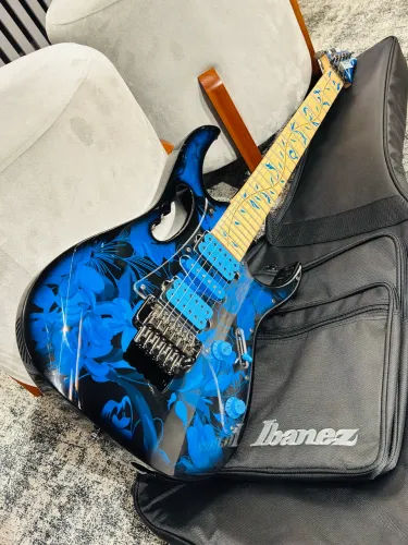 Guitarra Ibanez Steve Vai Signature Premium JEM77P-BFP Blue Floral Pattern - 2024